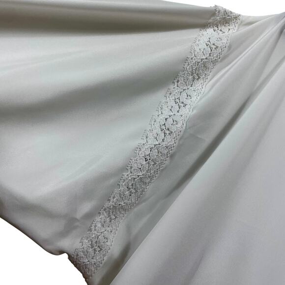 Vintage 90s English Rose White semi-sheer collared Button-Up Top with Lace Trim - Picture 4 of 7